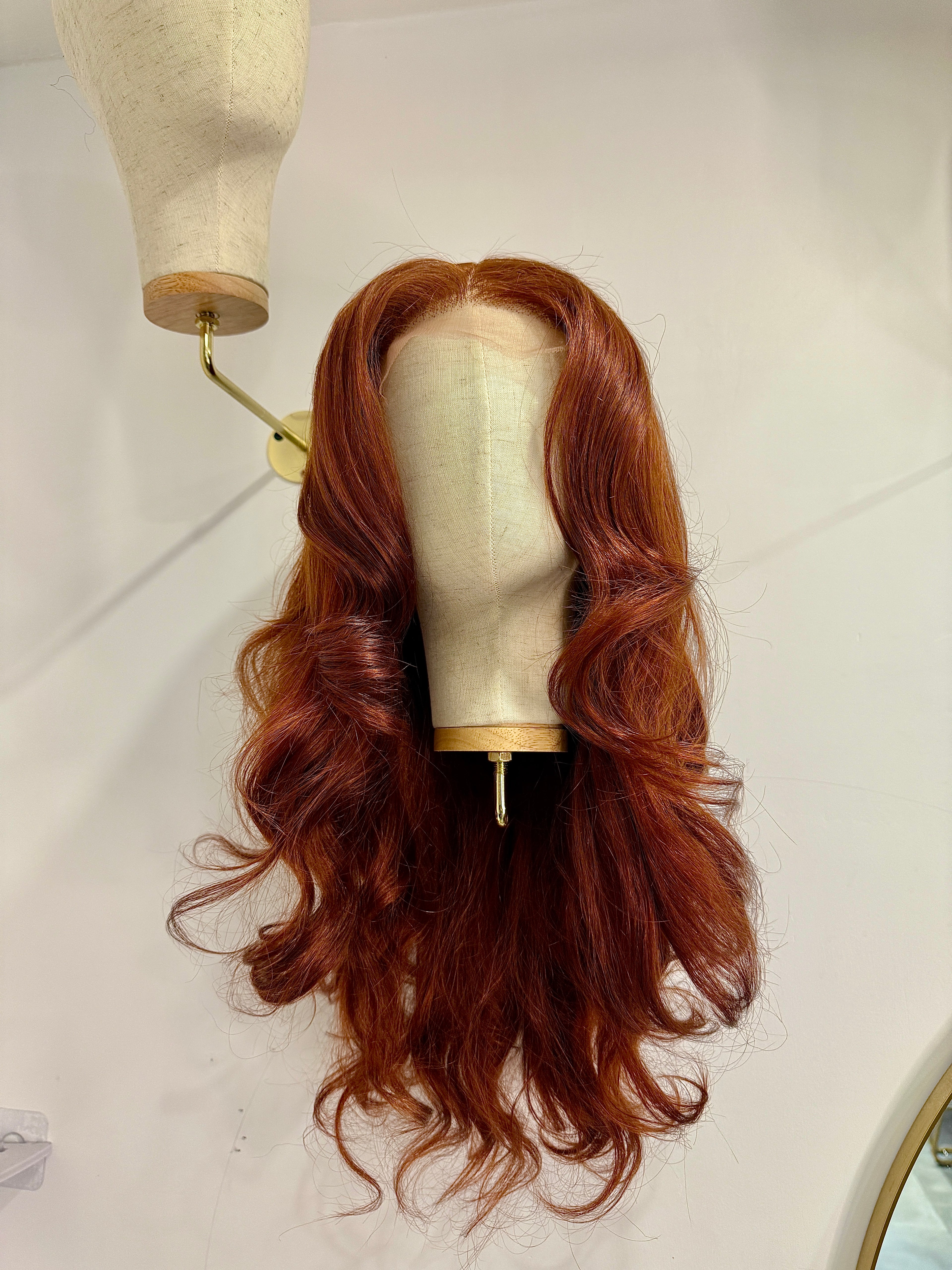Perruque Bombshell Curls Couleur 33 | Majogra Beauty