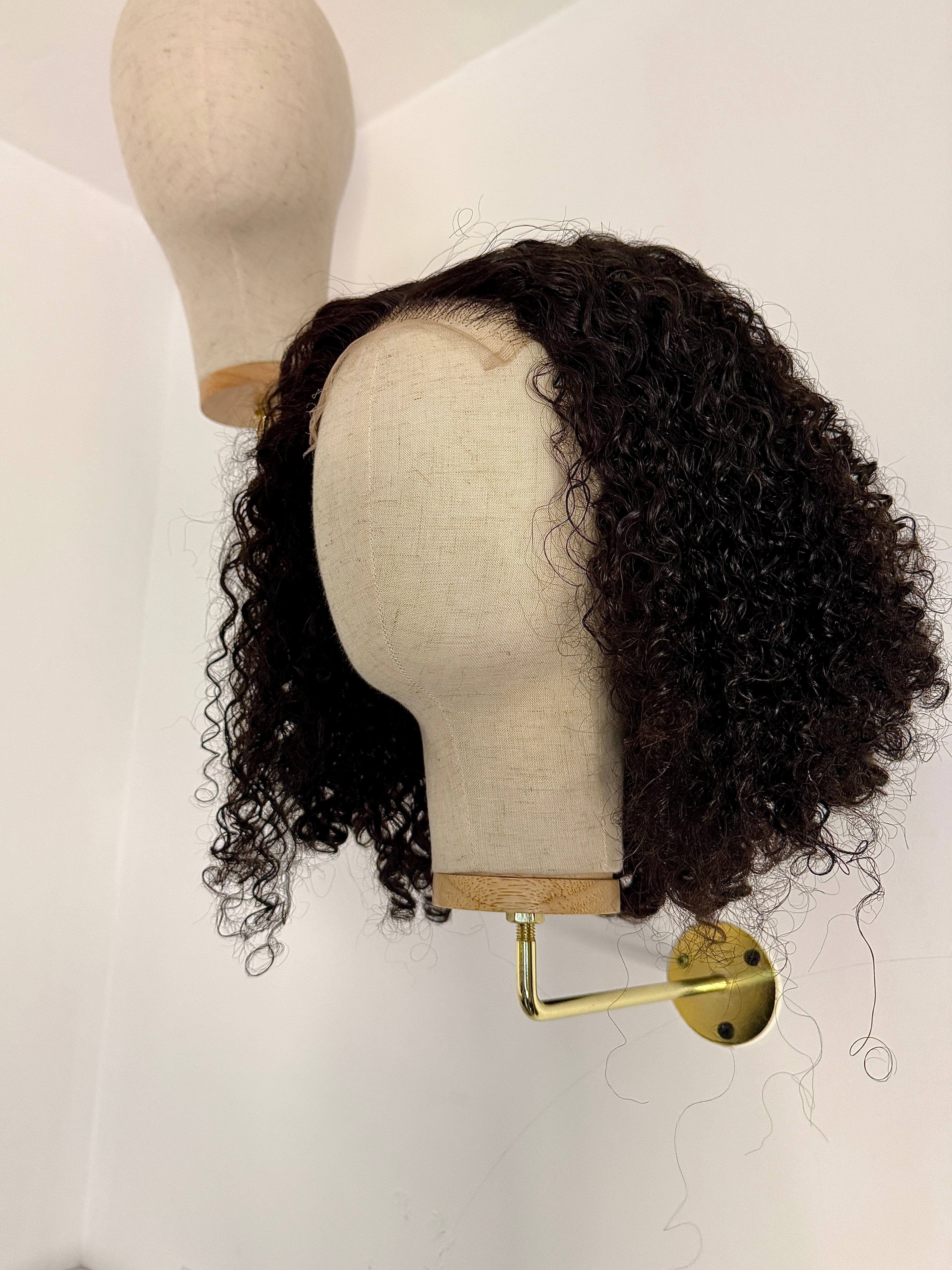 Perruque Kinky Curly Noir Naturel | Majogra Beauty