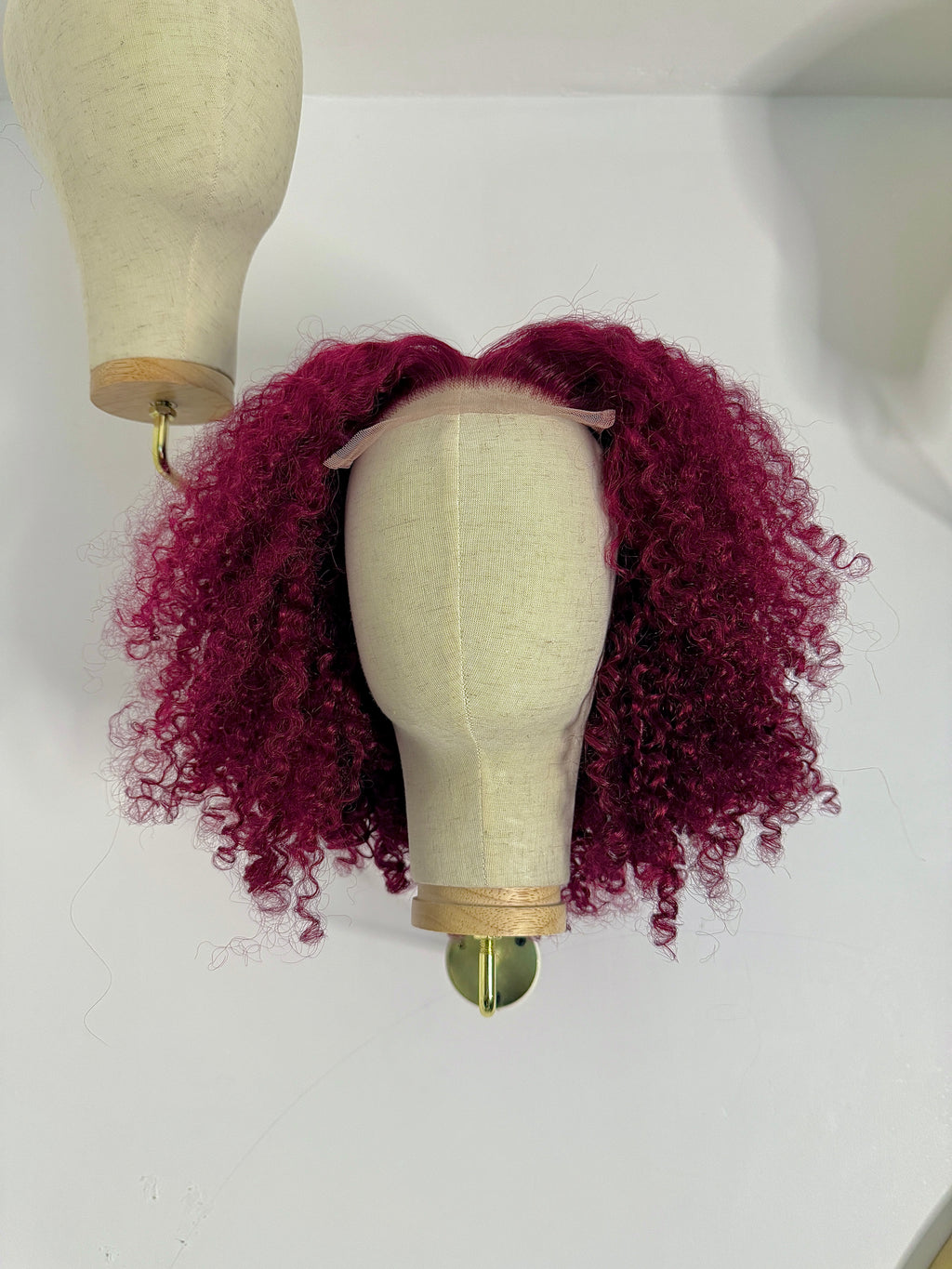 Perruque Kinky Curly Bordeaux 99J | Majogra Beauty
