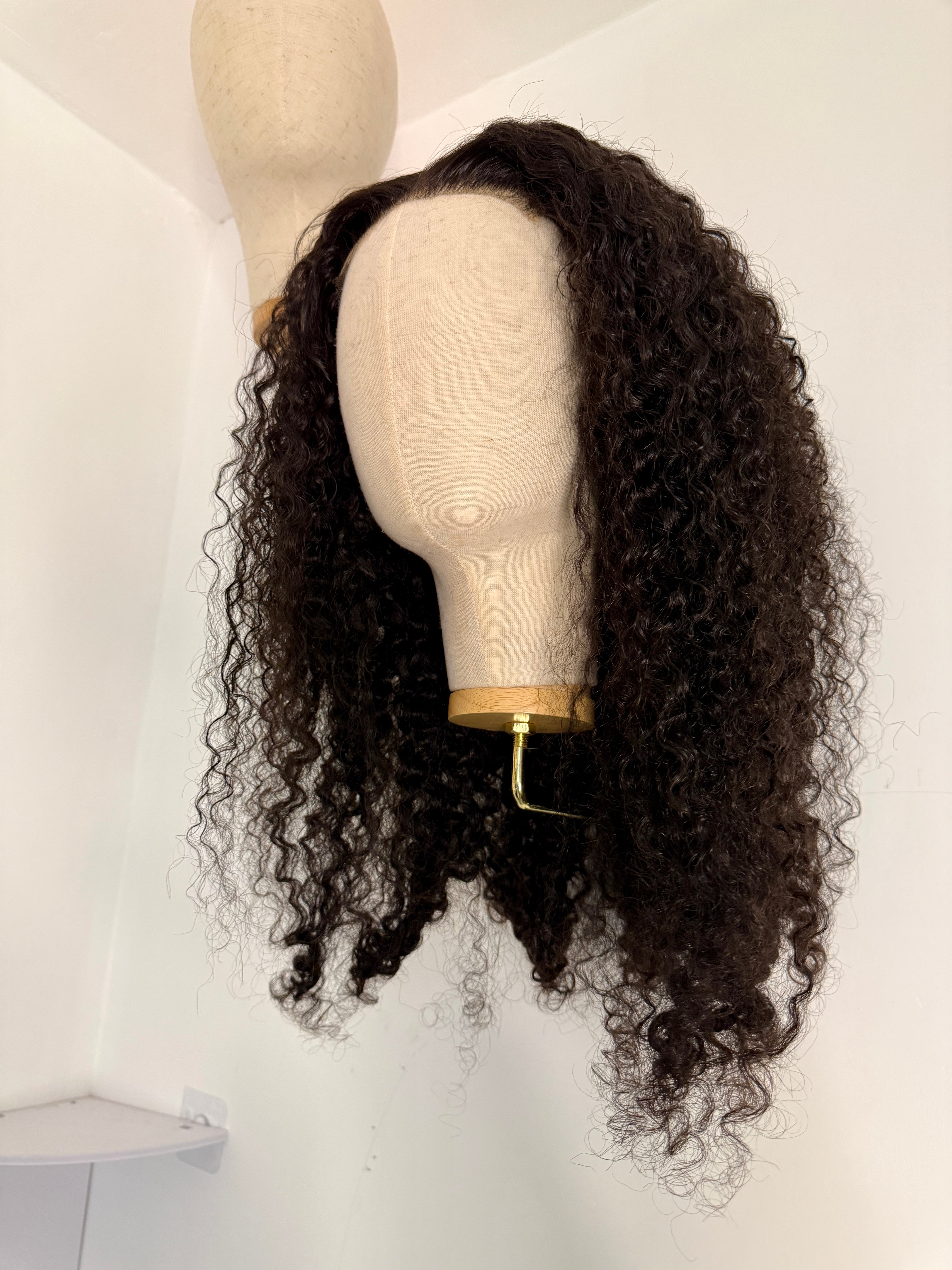 Perruque Burmese Curly Noir Naturel | Majogra Beauty