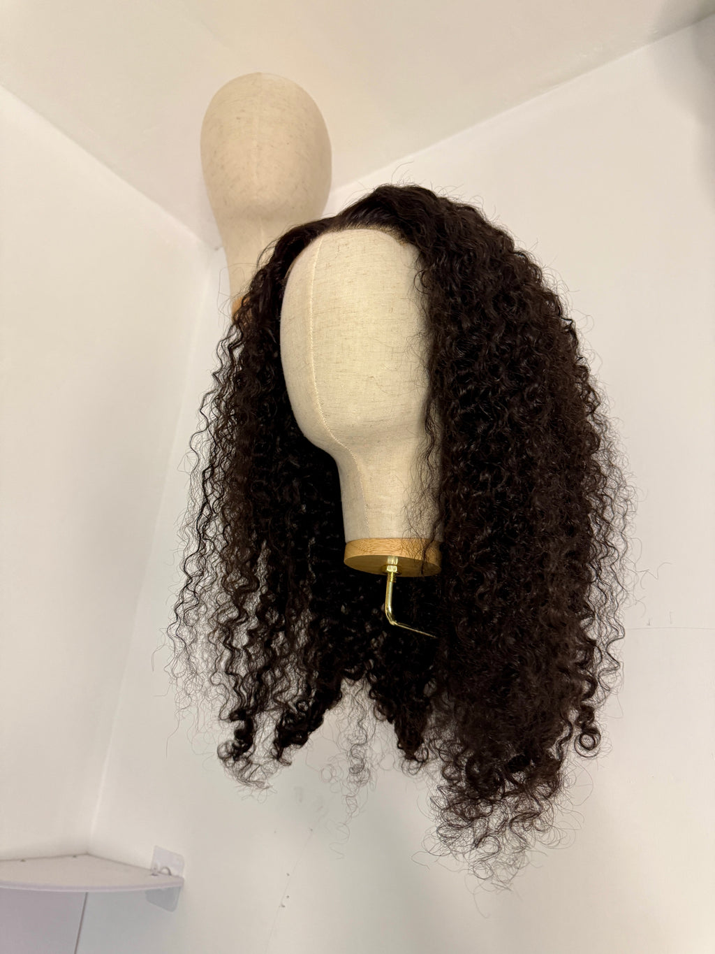 Perruque Burmese Curly Noir Naturel | Majogra Beauty