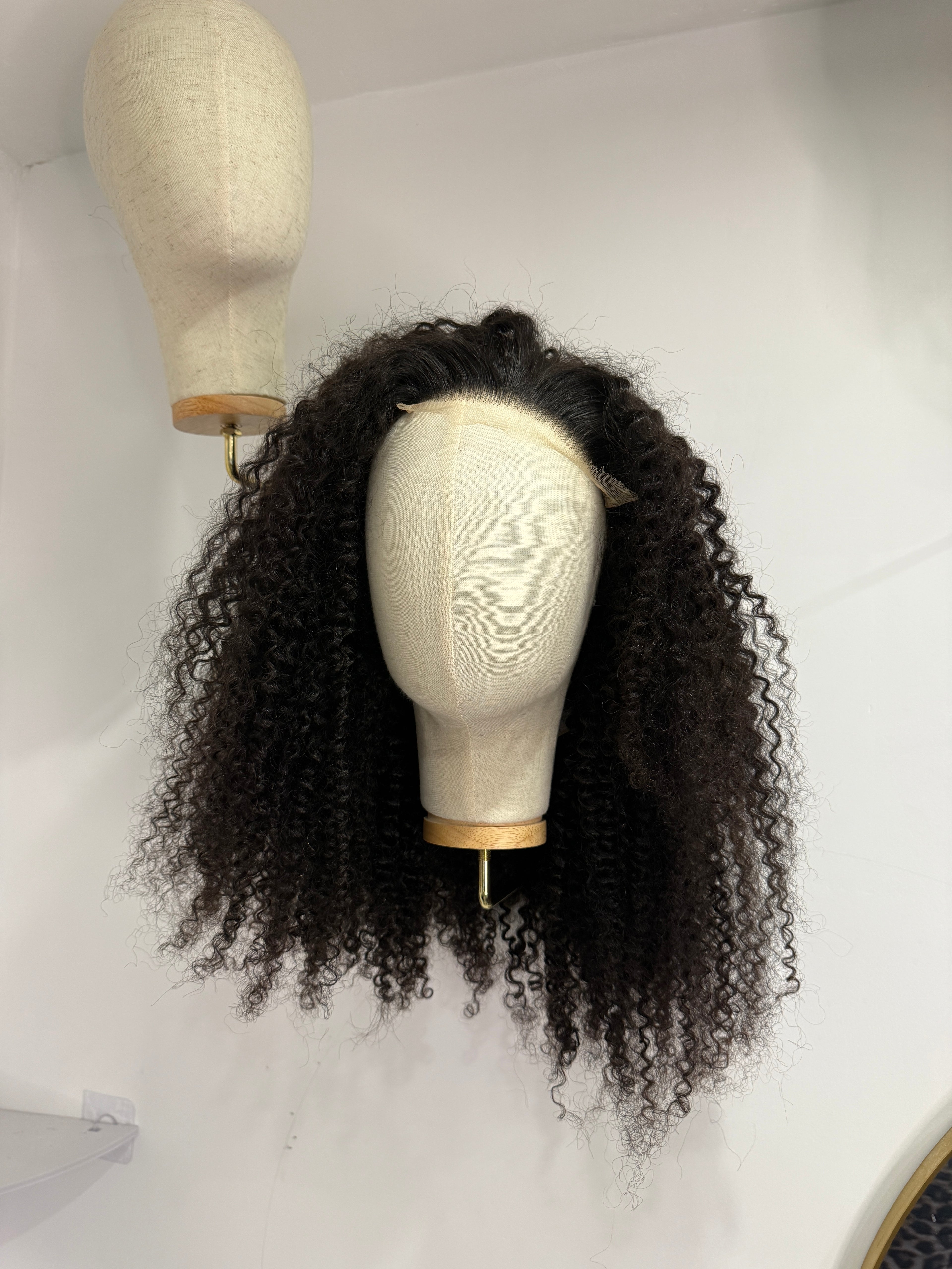 Perruque Jerry Curly Noir Naturel | Majogra Beauty