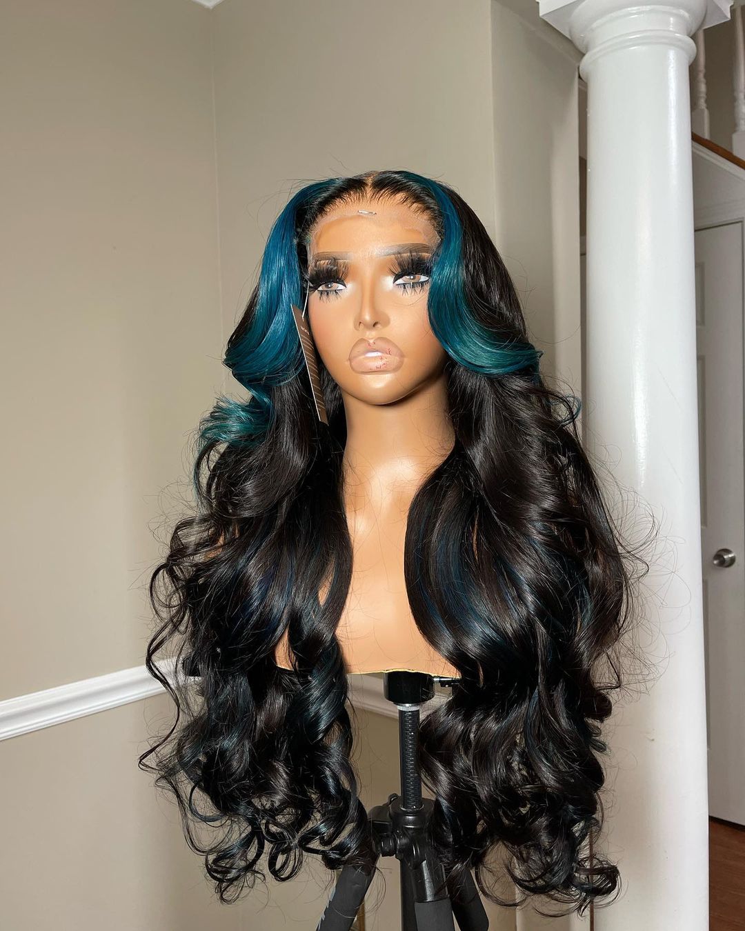 Perruque Body Wave Highlight Noir Bleu